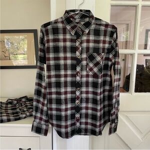 Berkley Jensen Men's Botton Down Shirt